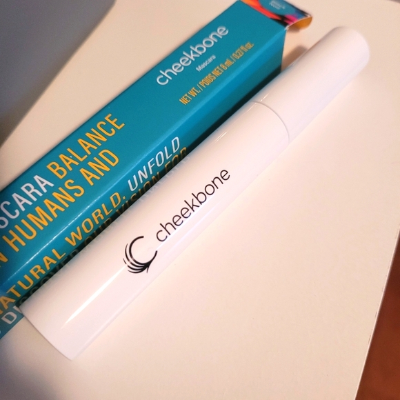 UPRISE MASCARA Cheekbone Beauty Black Full Size BNIB Brand New in Box Unused - Picture 1 of 13